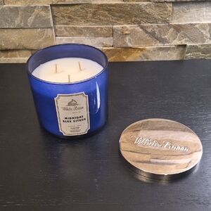 White Barn Midnight Blue Citrus Candle in Deep Blue